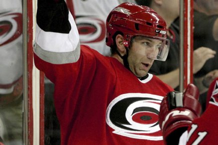 Erik Cole Inks 4-year Deal with the Habs