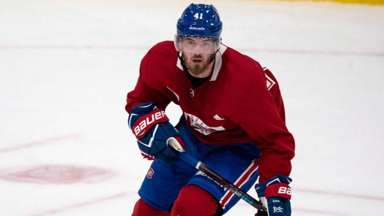 NHL-Canadiens-forward-Byron-skating